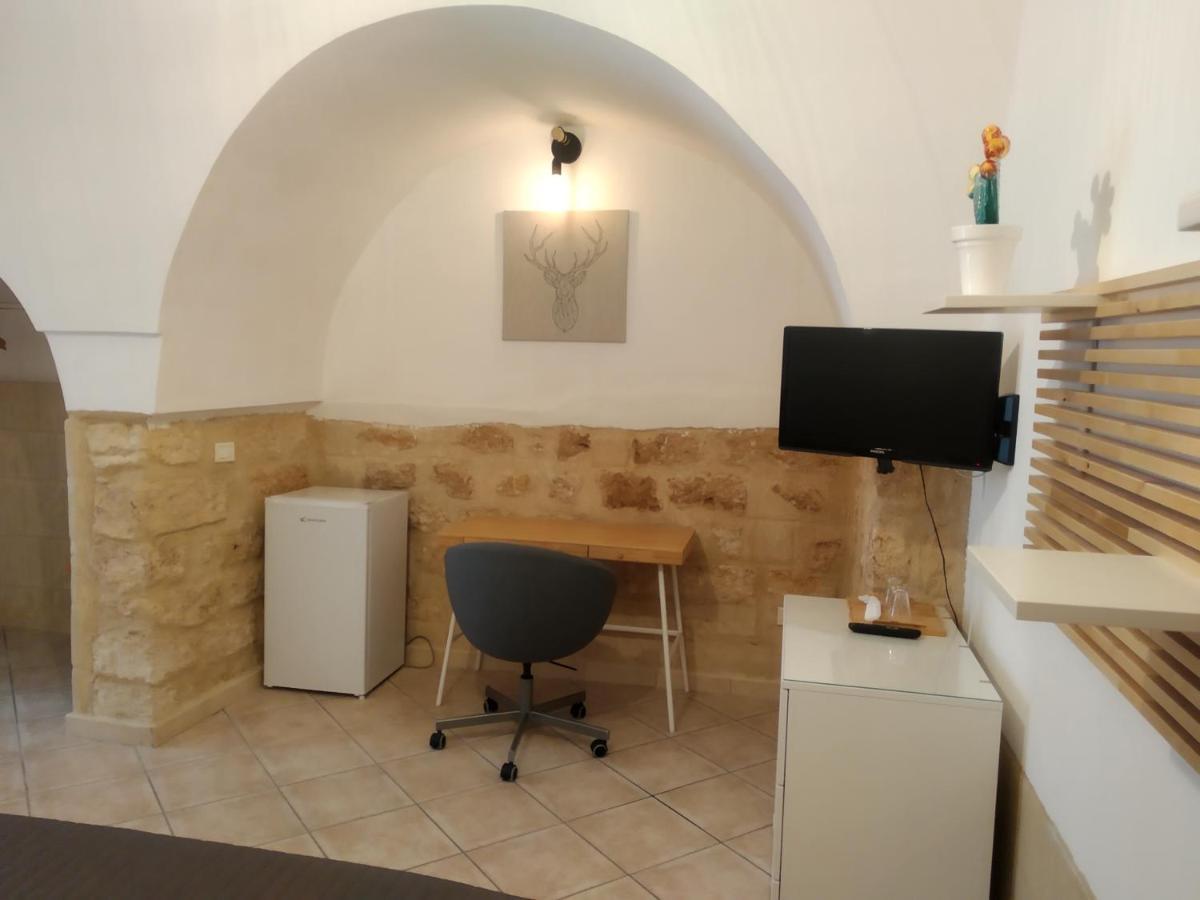 Dimora Dioniso Bed & Breakfast Polignano a Mare Rom bilde